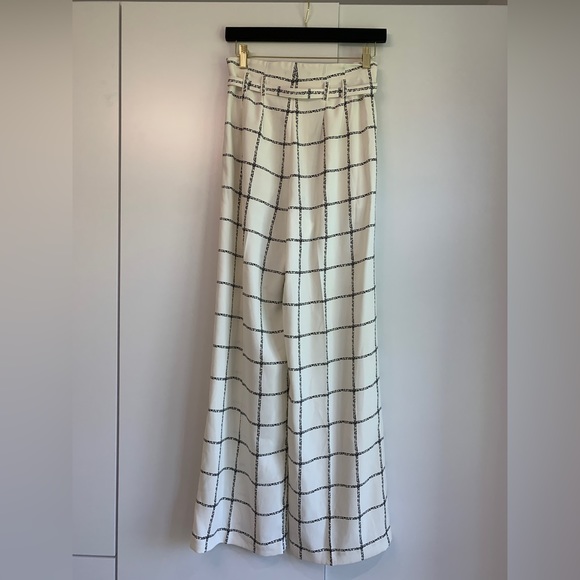 Express Wide Leg High Rise Pants - Picture 3 of 5